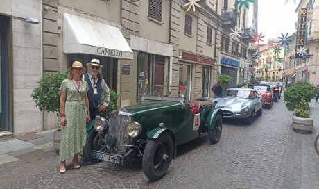 LOCATION DE COSTUMES HISTORIQUES AIX-EN-PROVENCE / AVIGNON